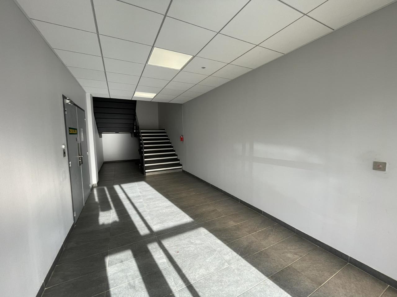 Local d'activité Blagnac 1220m² Location local d'activité Blagnac Haute-Garonne OLACT2419317 7